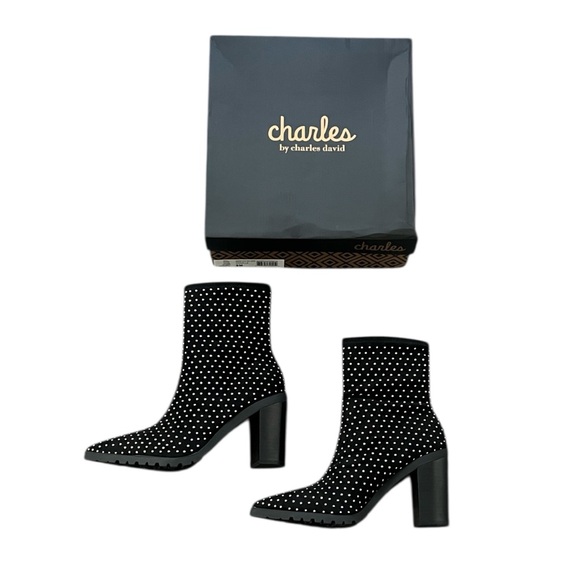 NEW Charles by Charles David Danielle Black Studded Stretch Ankle Boots 9M - Picture 3 of 12
